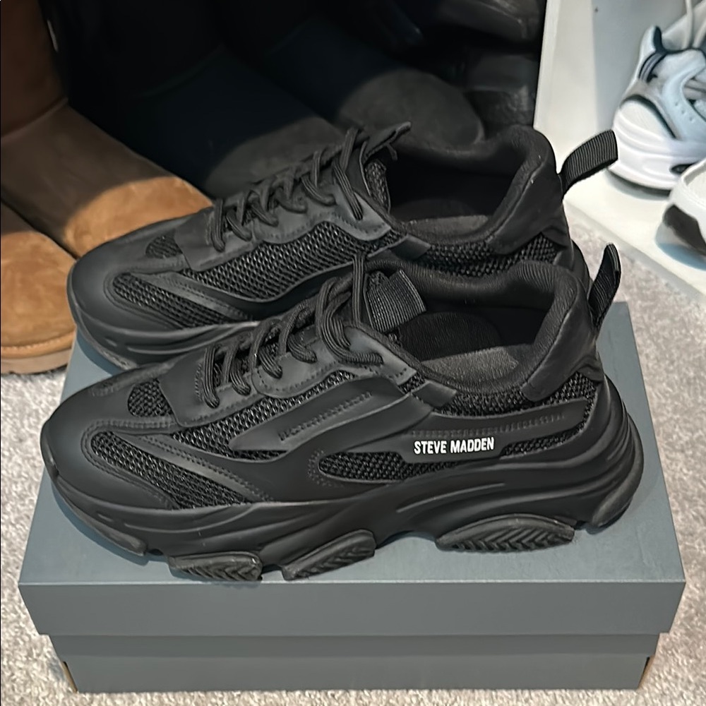 Steve Madden Black Sneakers
